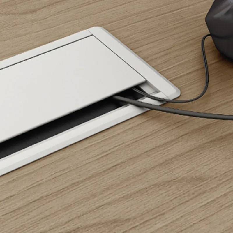 Mesa de Reunião 2,00x0,90 com Caixa de Tomada Prima Impact